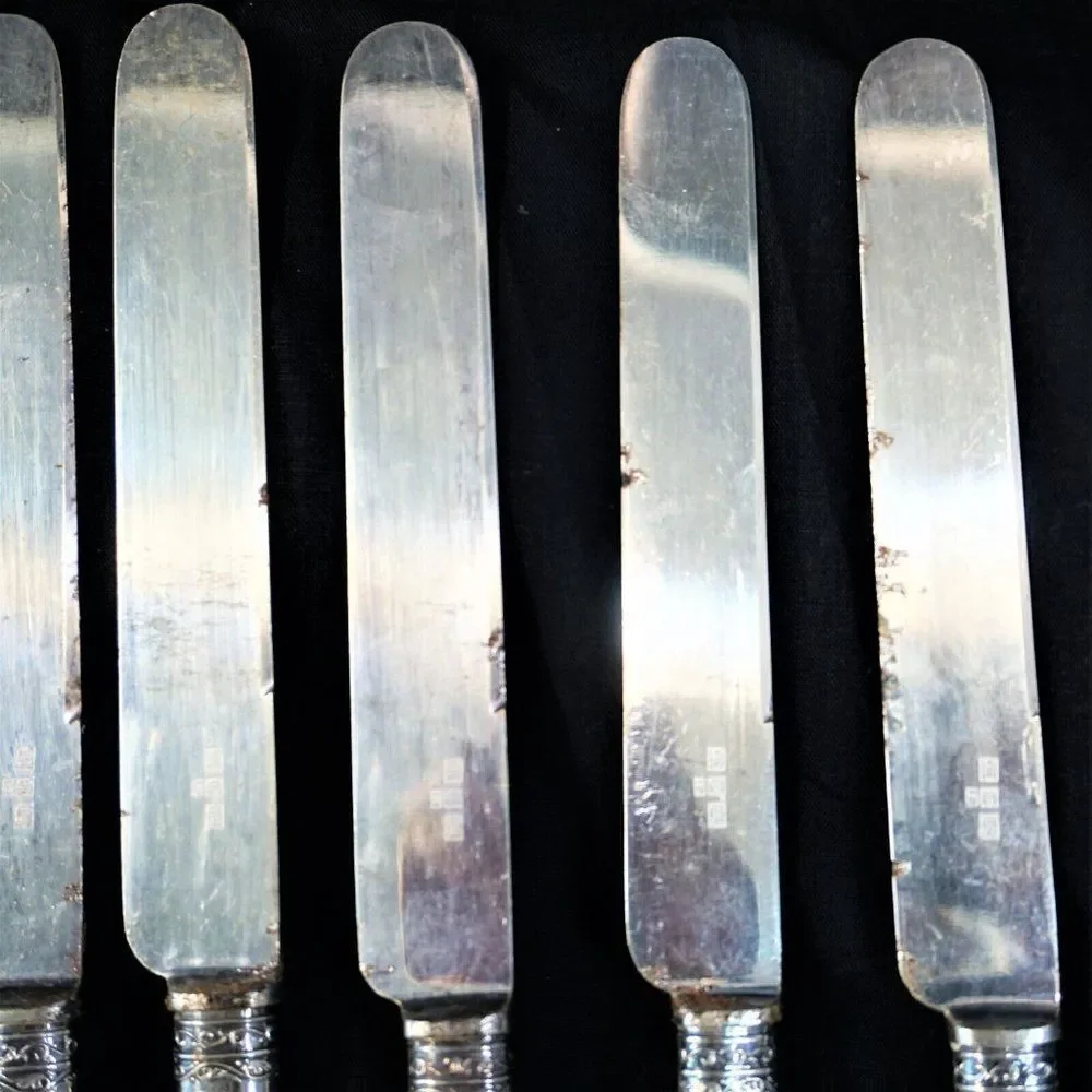 Antique Meriden Cutlery Mother-of-Pearl Sterling Silver Ferrules 12 Blunt Knives
